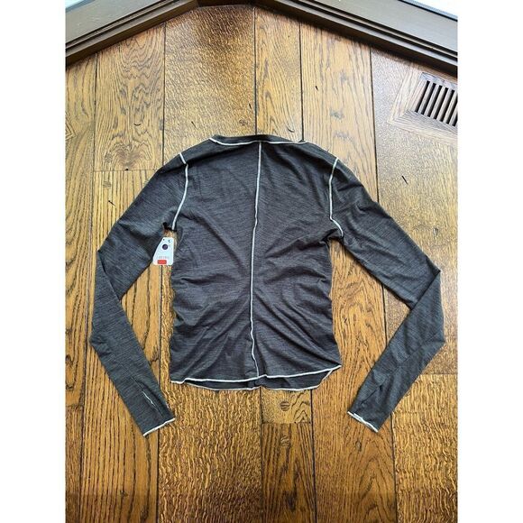 Free People Movement Right On Run Long Sleeve Layer Scrunch Sides Size Small NWT - Picture 2 of 6